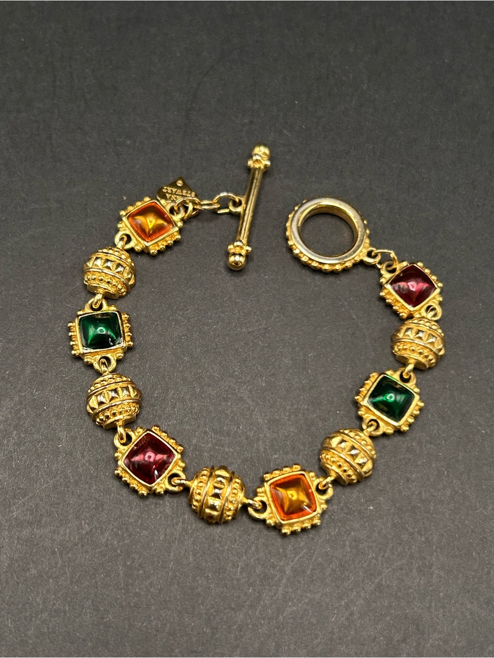 VTG Alana Stewart Gold-Tone Multicolor Glass Cabochon Link Bracelet Toggle 7”